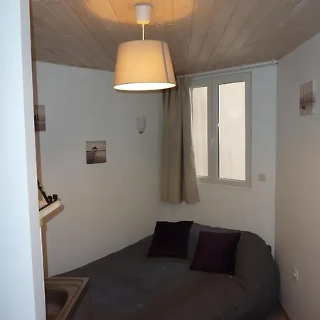 Apartment Joli Studio Au Calme En Face De La Gare