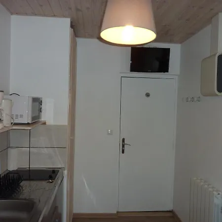 Joli Studio Au Calme En Face De La Gare Apartment