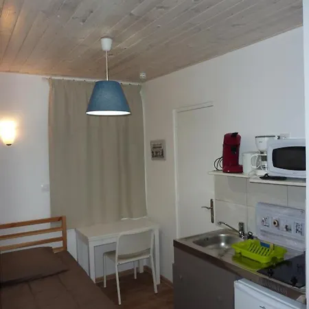 Apartment Joli Studio Au Calme En Face De La Gare *