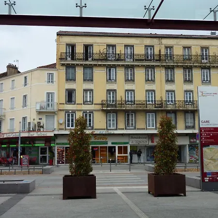 Joli Studio Au Calme En Face De La Gare